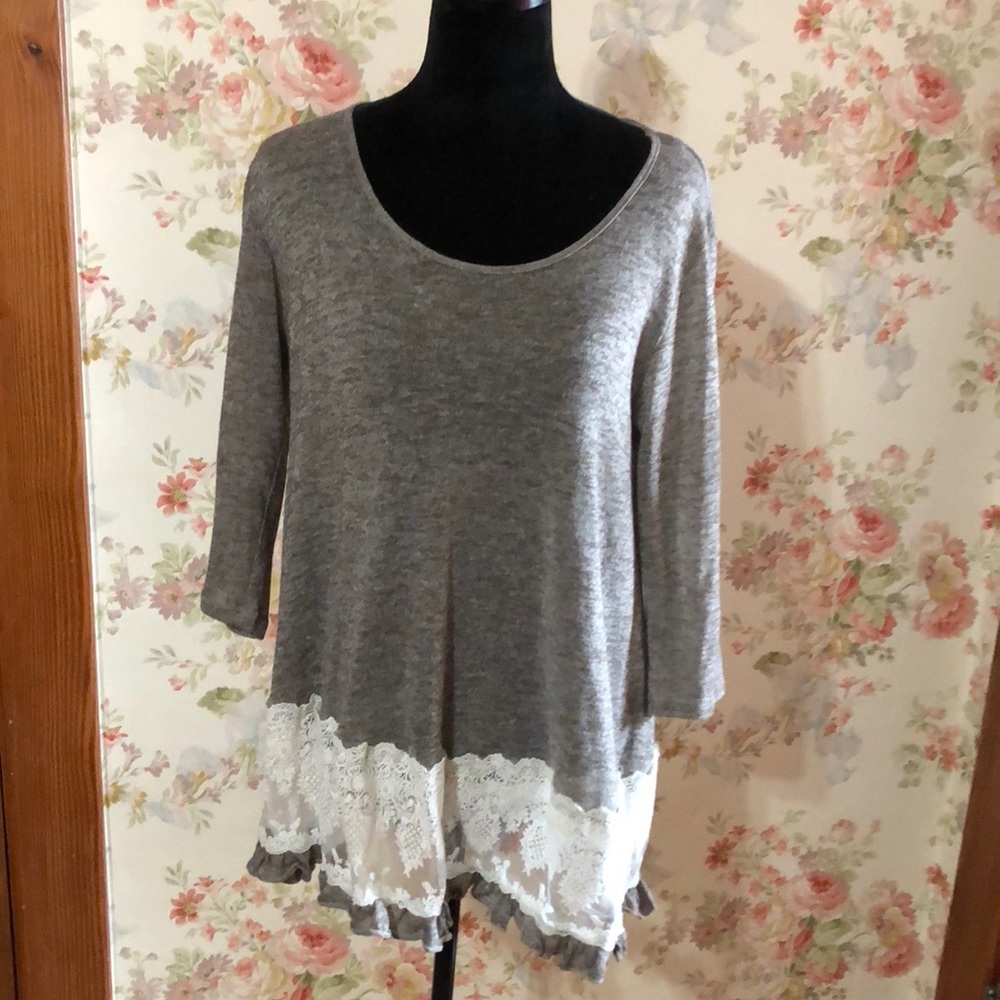 Lightweight sweater
